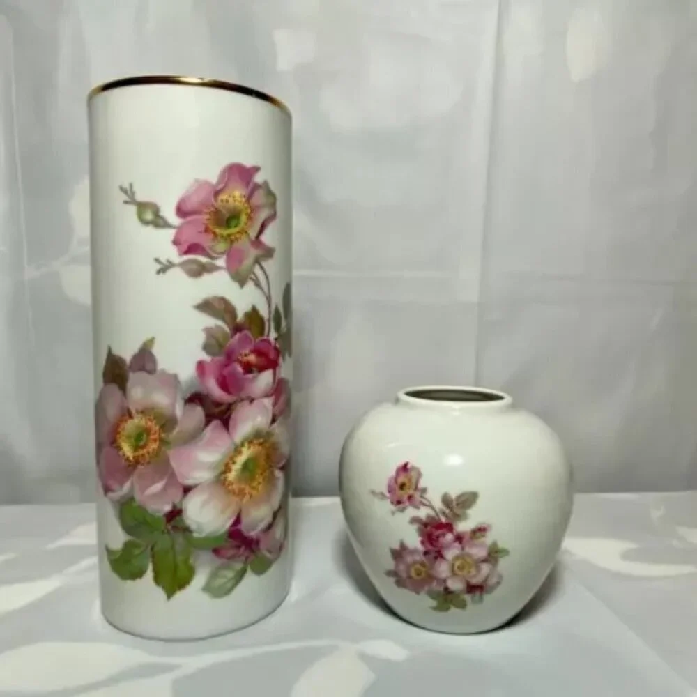 Gerold Porzellan Tettau Bavaria Painted Flower Vases Collectible 2 Piece Set Vtg